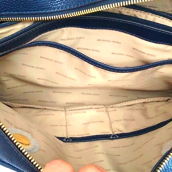 🎉HP🎉Michael Kors The Mercer Chain-link Leather Tote, Admiral, NWT - Picture 9 of 13